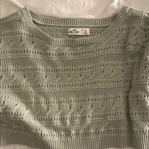 Hollister Women's Light Green Sweater crop